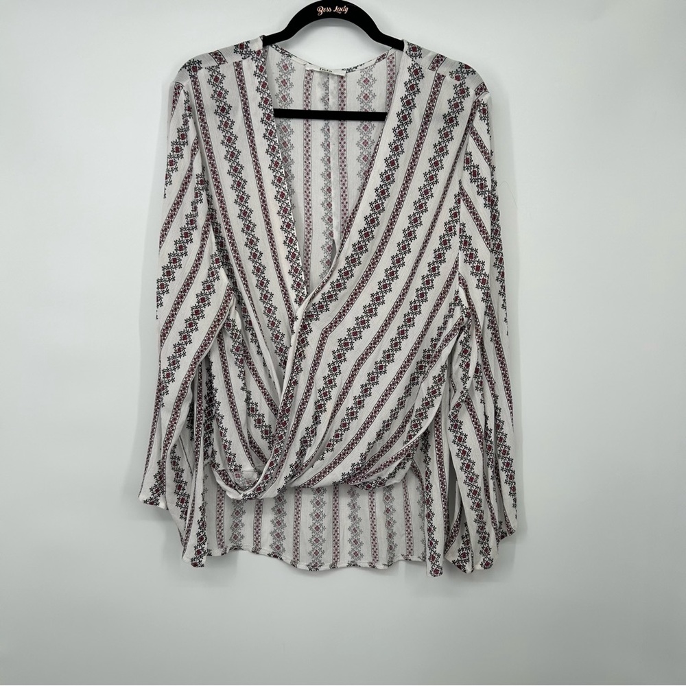 Into  draped black, white, and red printed flowy blouse size 10 NWOT